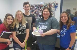 Foods Class Delivers AWESOME cakes !